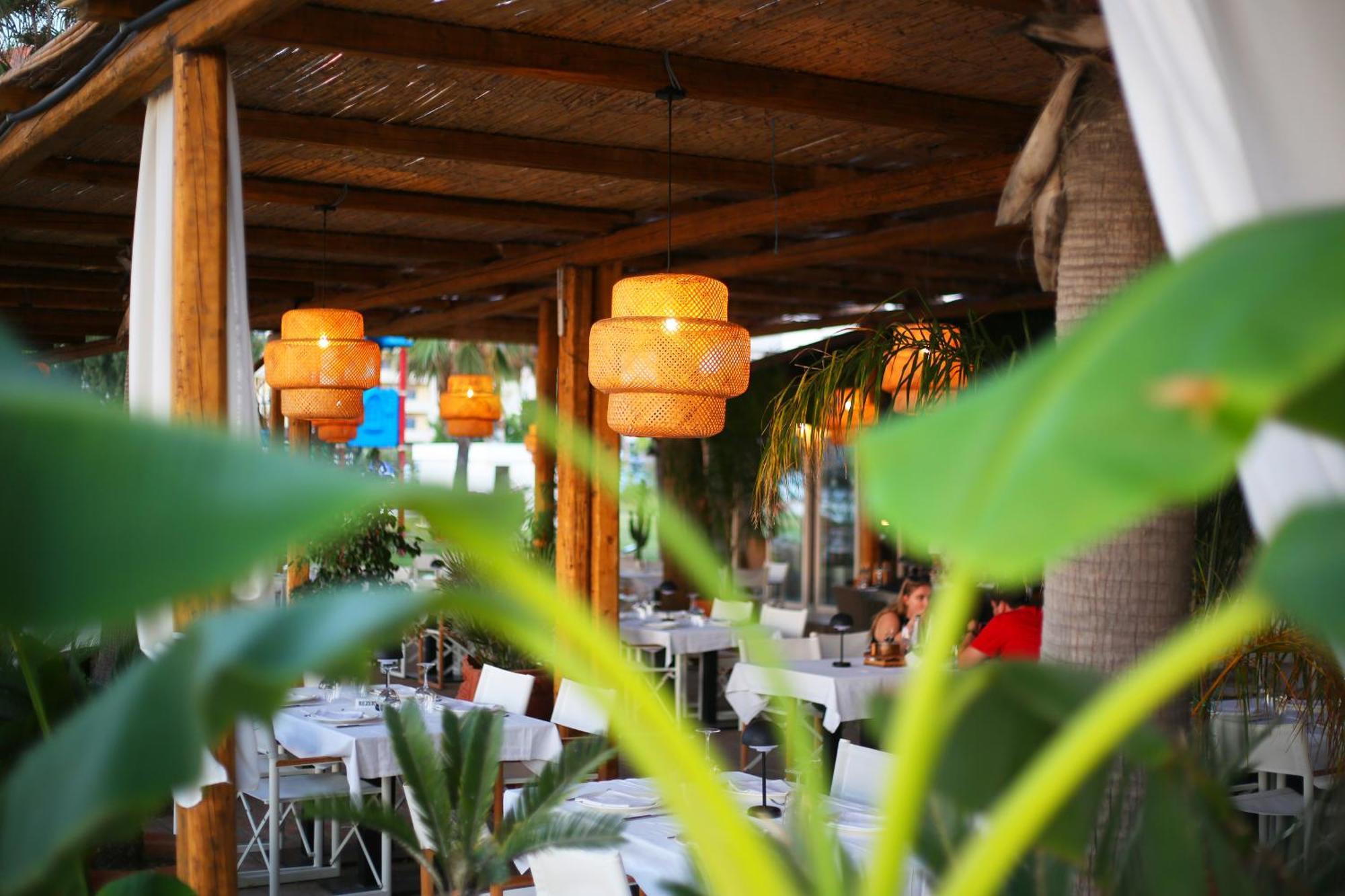 Oricon Coast Luxury Resort Orikum Extérieur photo